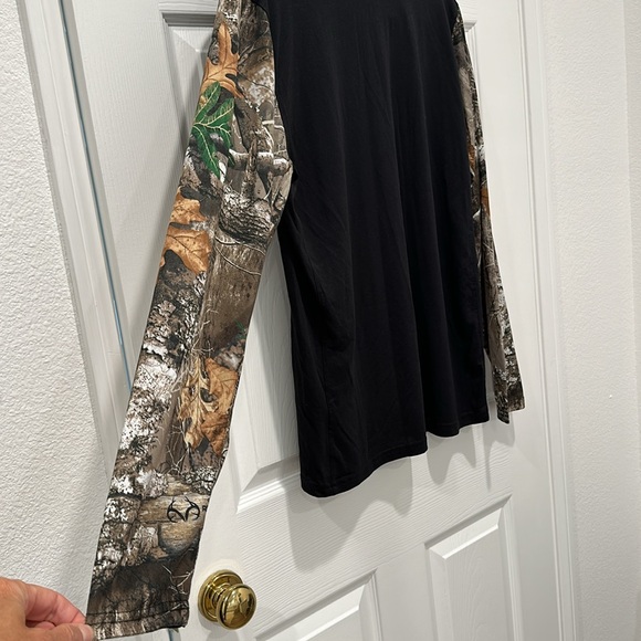 Men’s Nike Oregon Ducks Dri-fit Long Sleeve Tee - Picture 5 of 8